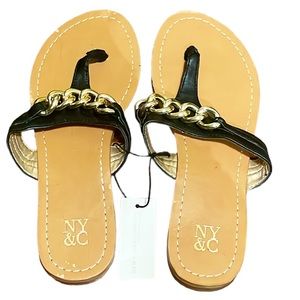 NY&Co black leather gold chain flip flops size 6